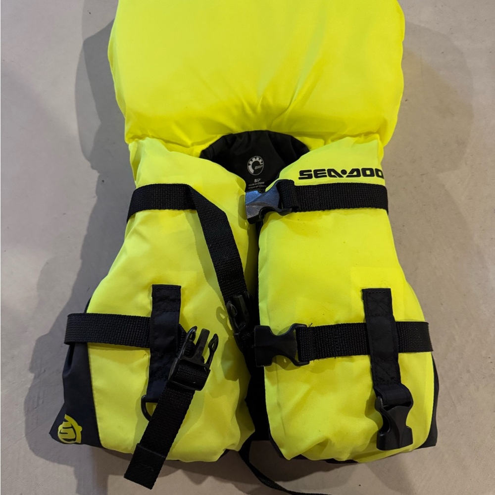 Sea-Doo Kids Life Jacket - Yellow and Black